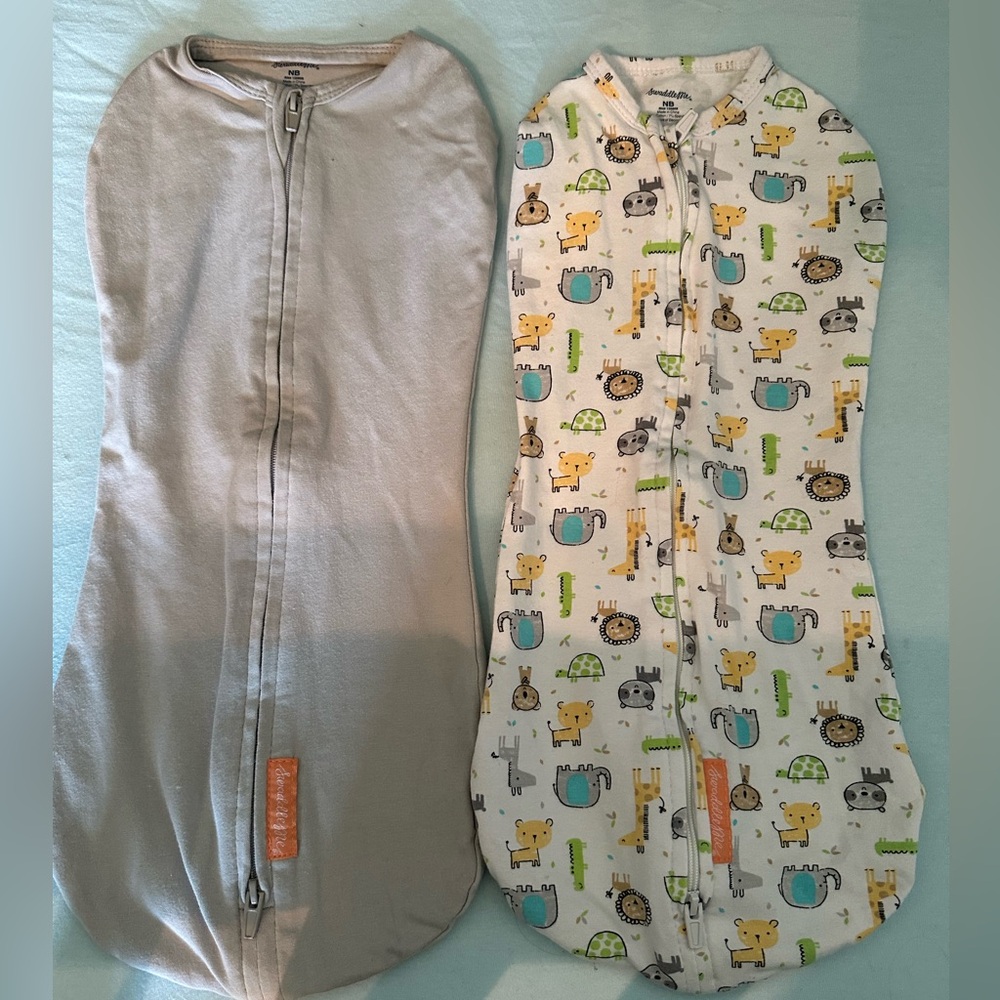 2 Newborn Swaddle me swaddles